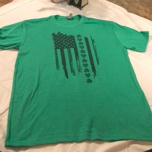 Flag and Shamrock shirt size Medium New